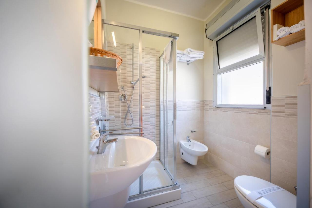 Hotel Firenze Caorle Exterior photo